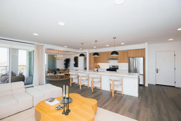 Eddy Redondo Residences - Redondo Beach California 